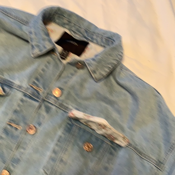 Jean Jacket - Picture 2 of 6